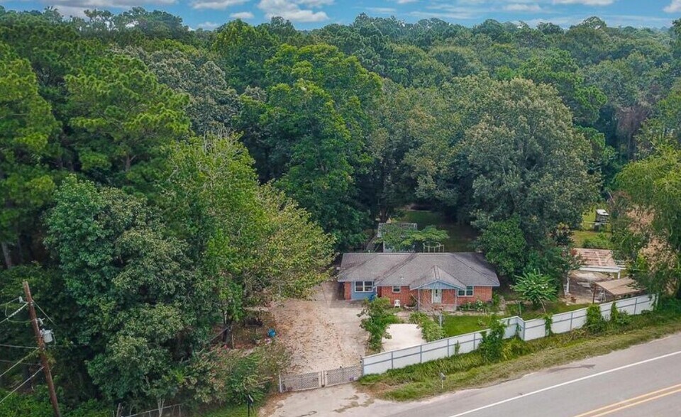 More Photos Of 26745 FM 2090 Rd, Splendora Warehouse For Sale