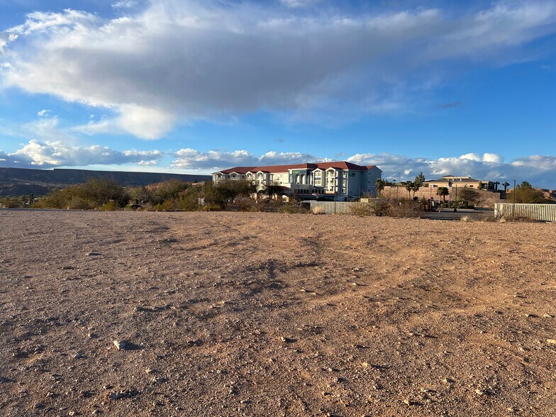 More Photos Of 1020 W Pioneer Blvd, Mesquite Land For Sale