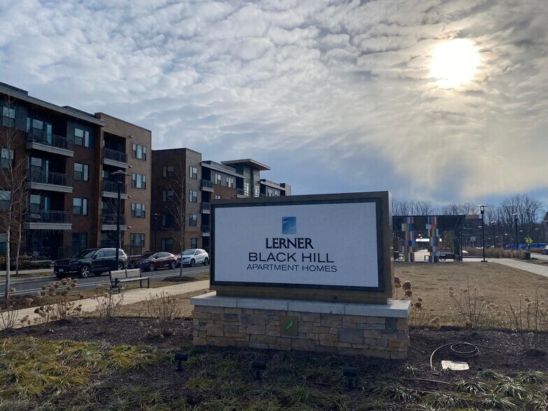 More Photos Of 308 Baltusrol Dr, Germantown Apartments For Lease