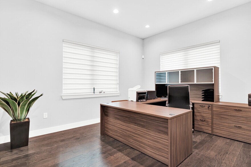 More Photos Of 4425 Plano Pkwy, Carrollton Office For Lease