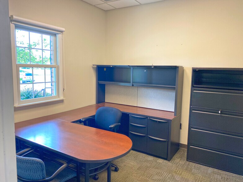 More Photos Of 1245 Cocoa Ave, Hershey Office For Sale