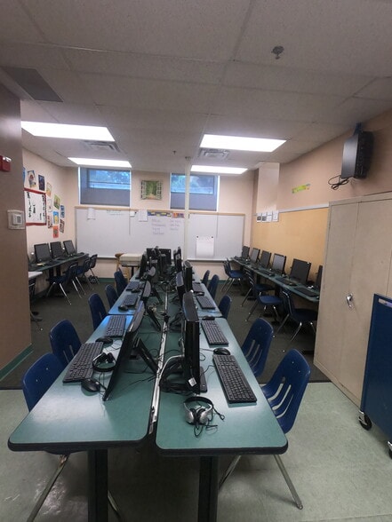 More Photos Of 260 Edmund Ave, Saint Paul Schools For Lease