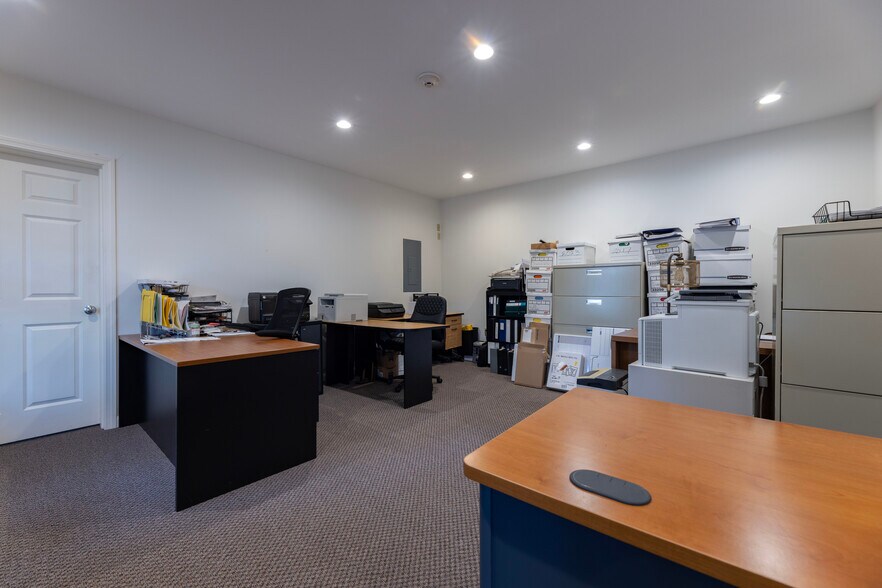 More Photos Of 14 Clinton Ave, Jamestown Apartments For Sale