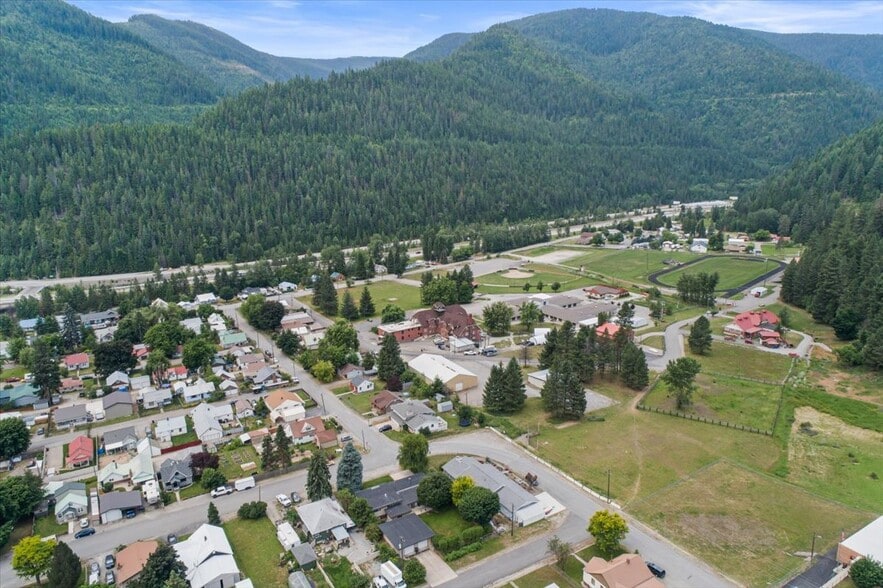 More Photos Of 99 Satherfield Rd, Silverton Hospitality For Sale