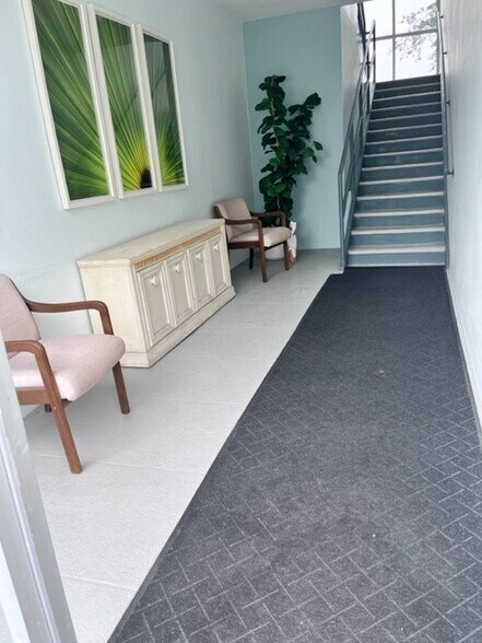 More Photos Of 513 US Highway 1, North Palm Beach Office For Lease