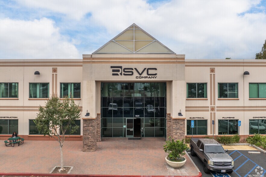 More Photos Of 1825 Chicago Ave, Riverside Office For Sale