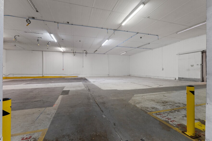 More Photos Of 25 Word St, Fairburn Warehouse For Sale