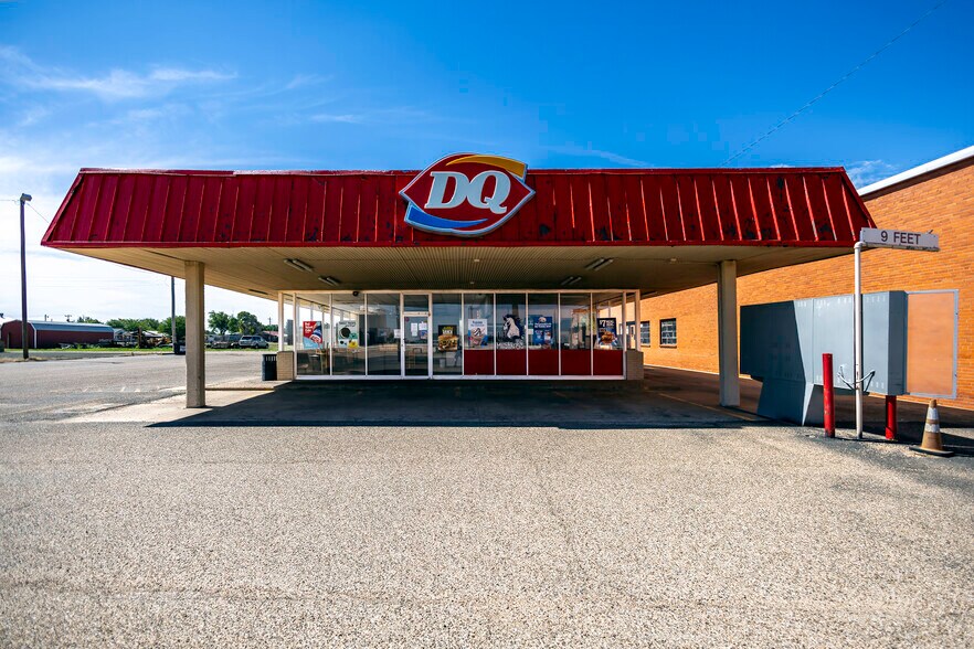 More Photos Of 1612 US-70, Olton Restaurant For Sale