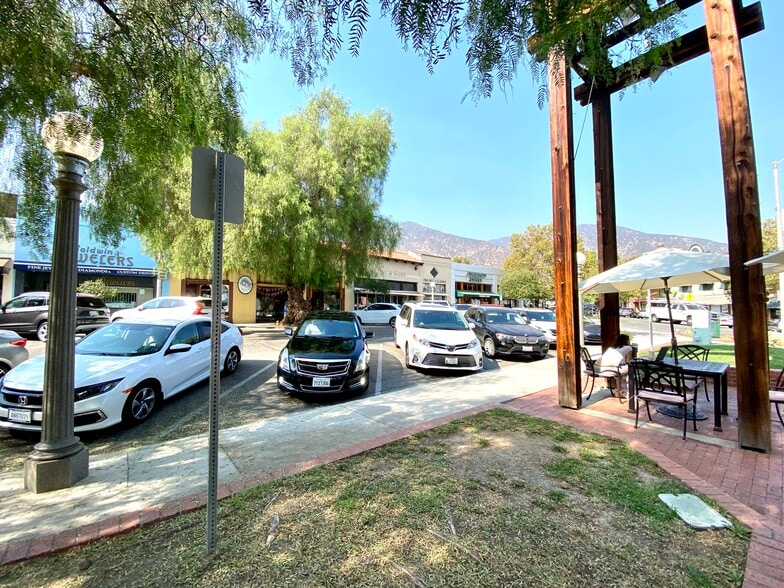 More Photos Of 5-11 Kersting Ct, Sierra Madre Storefront For Lease