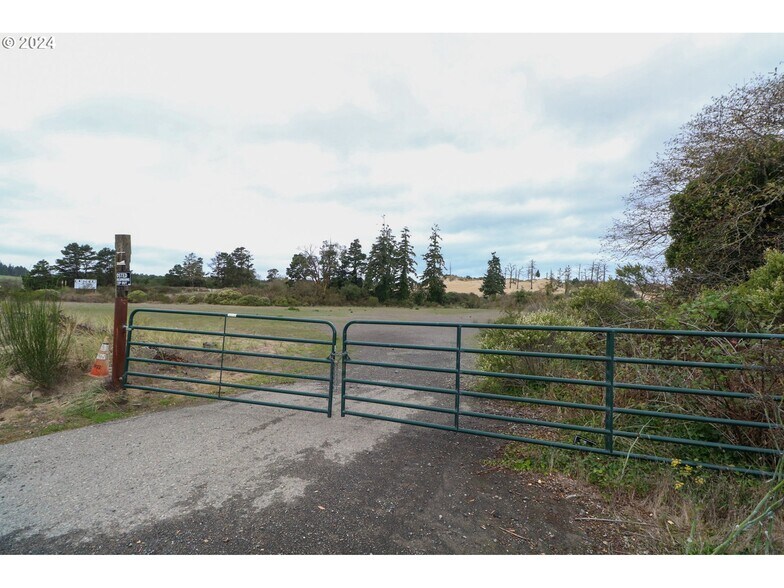 More Photos Of 92851 Trans Pacific Pkwy, North Bend Land For Sale