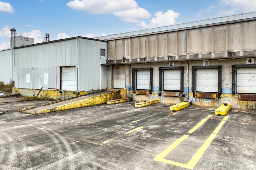 More Photos Of 102 N Midway Rd, Cordele Refrigeration Cold Storage For Sale