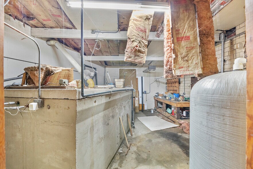 More Photos Of 14924 Beloit Snodes Rd, Beloit Manufacturing For Lease