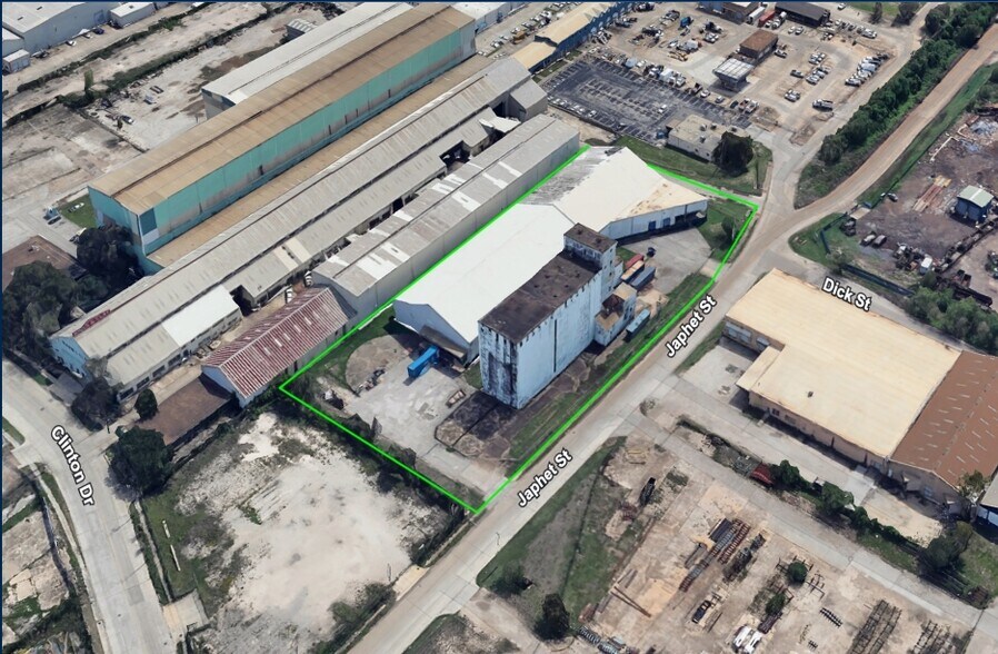 More Photos Of 104 Japhet St, Houston Warehouse For Lease