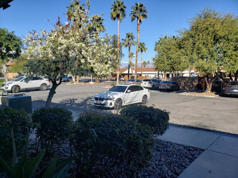 More Photos Of 73160 El Paseo, Palm Desert Storefront For Lease
