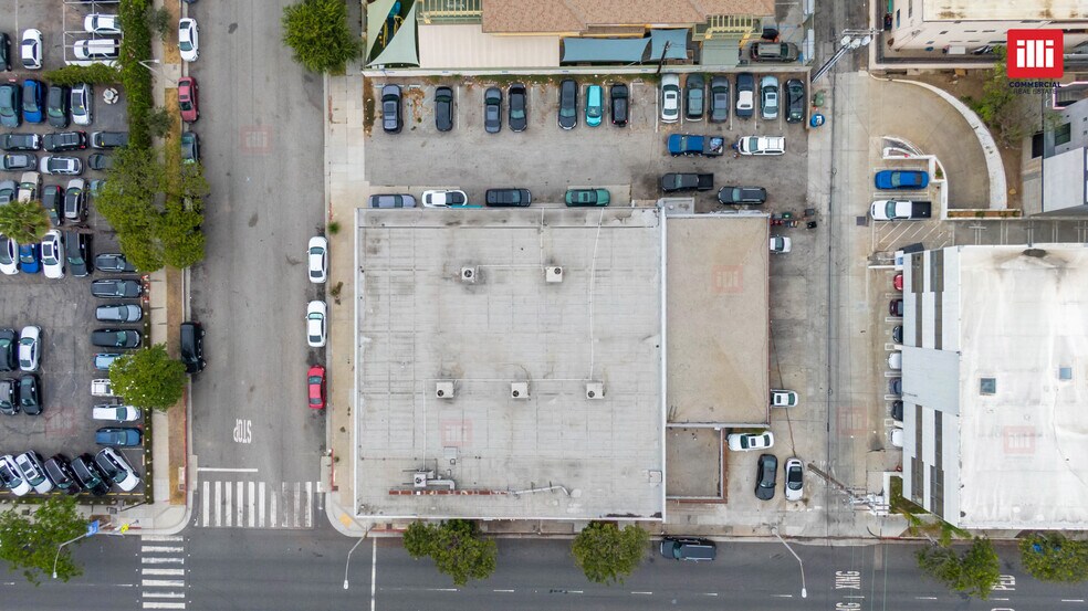 More Photos Of 901 Santa Monica Blvd, Santa Monica Freestanding For Sale