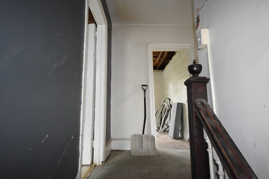 More Photos Of 309 White Horse Pike, Haddon Heights Office For Sale