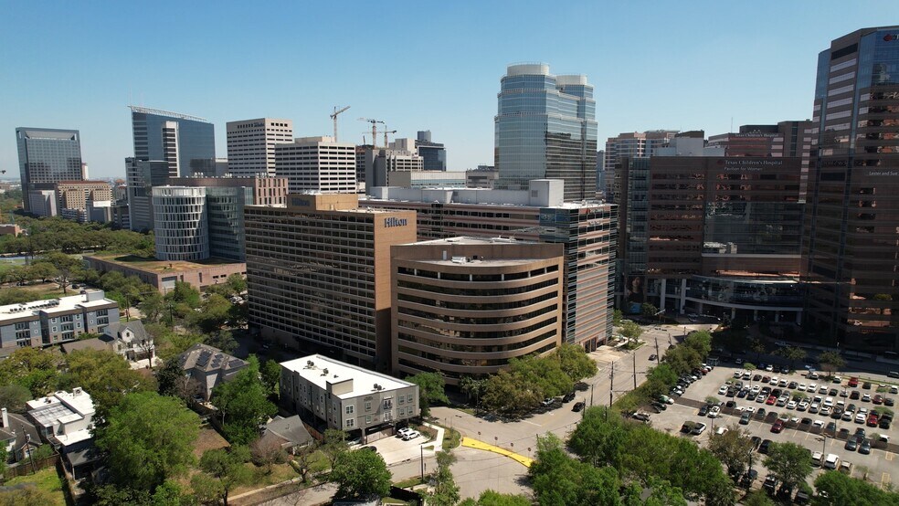 Primary Photo Of 6655 Travis St, Houston Medical For Lease