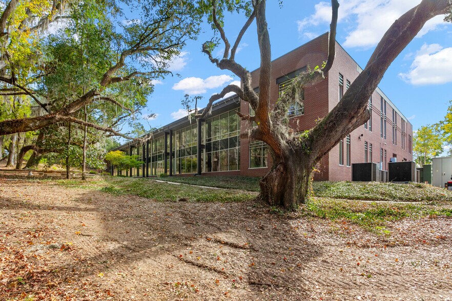 More Photos Of 3101 Sessions Rd, Tallahassee Office For Lease