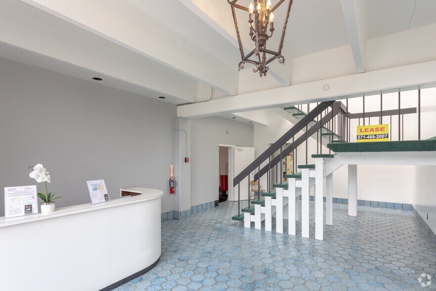 More Photos Of 8300 Merrifield Ave, Fairfax Flex For Sale