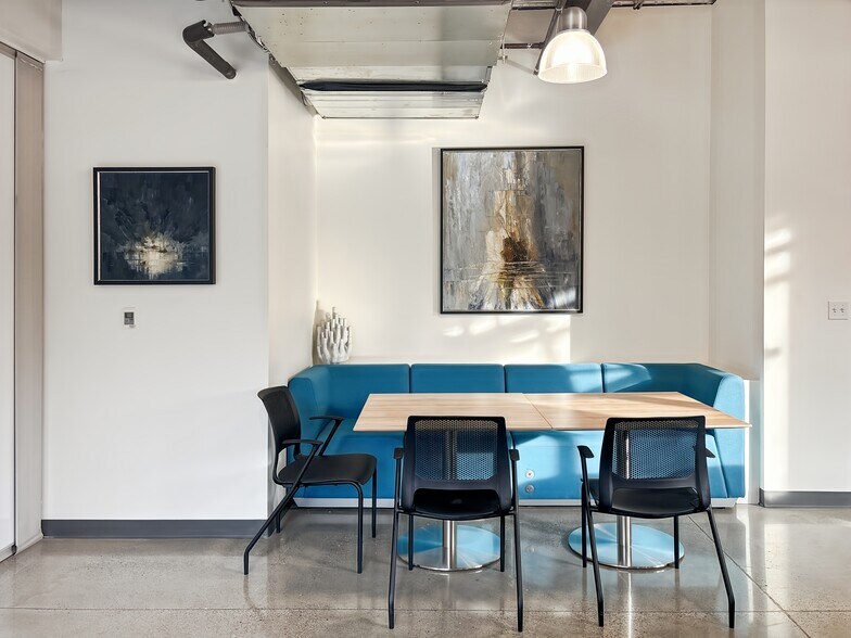 More Photos Of 100 Ravine Ln NE, Bainbridge Island Coworking Space