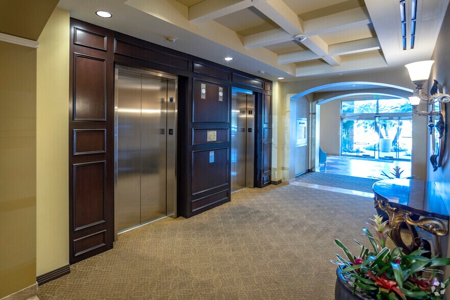 More Photos Of 838 Nordahl Rd, San Marcos Medical For Lease