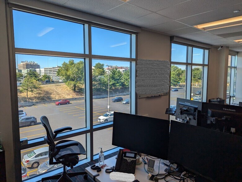 More Photos Of 186 Alewife Brook Pky, Cambridge Office For Lease