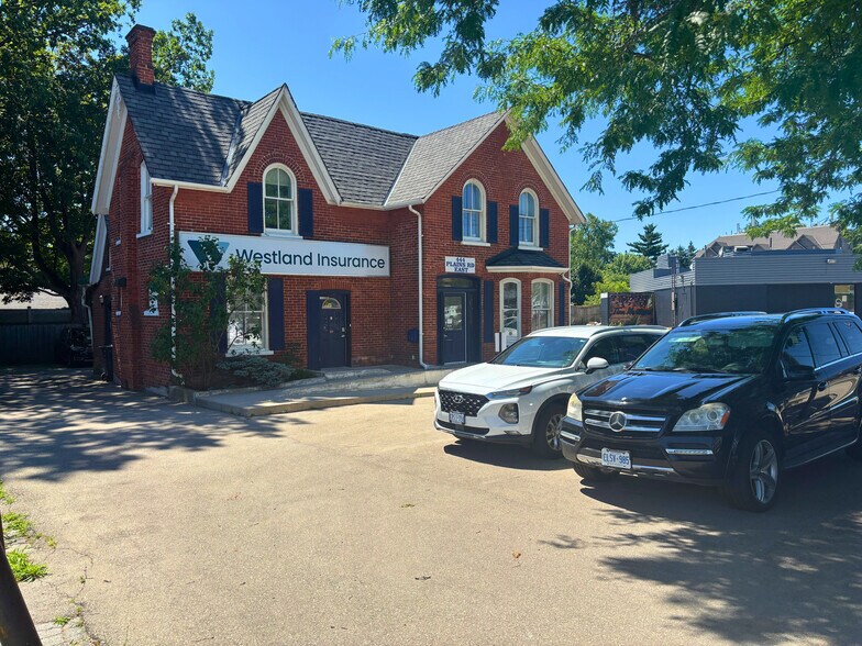 More Photos Of 444 Plains Rd E, Burlington Office For Sale