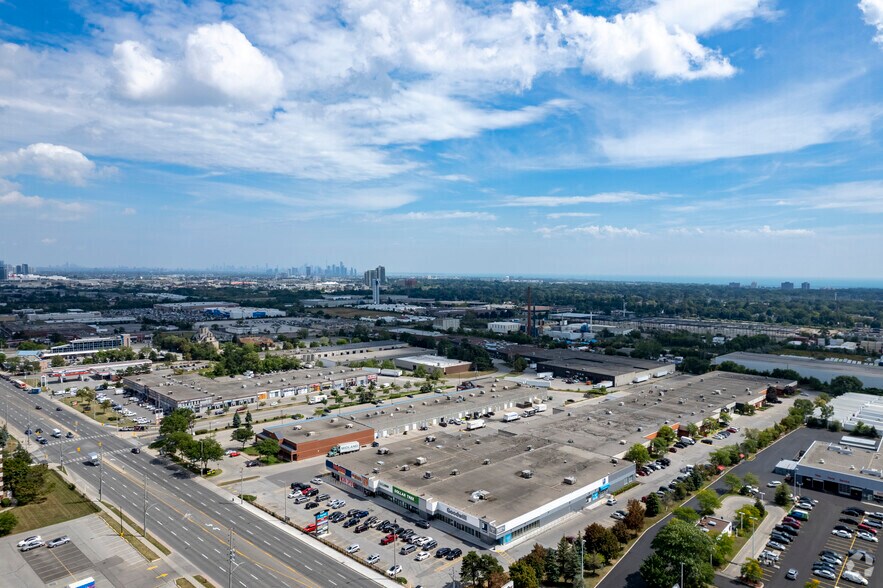 More Photos Of 1224 Dundas St E, Mississauga Freestanding For Lease