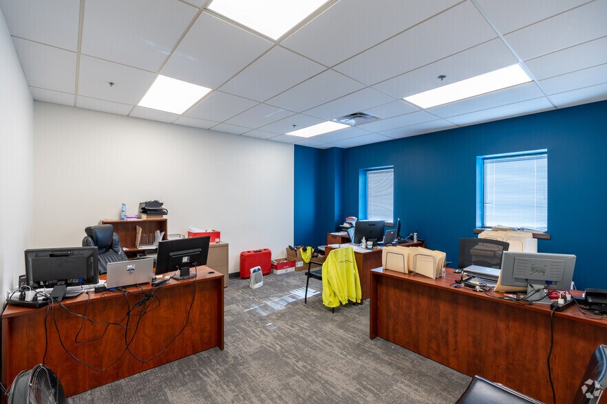 More Photos Of 7115 Standard Dr, Hanover Service For Sale