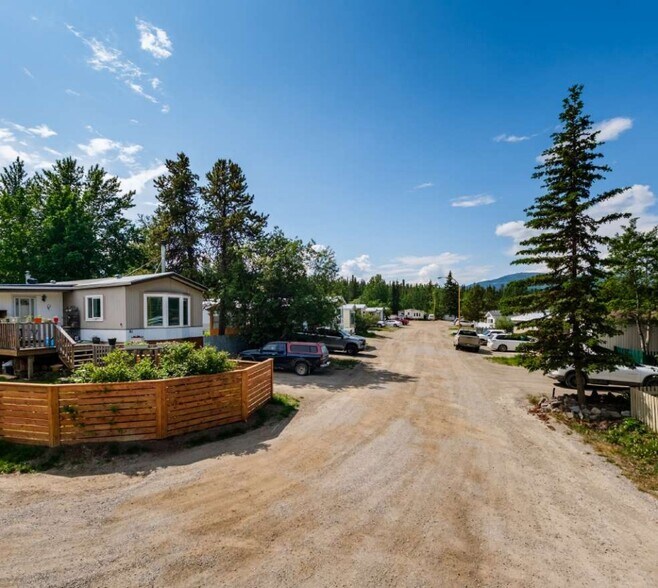 Primary Photo Of 986 Range Rd, Whitehorse Manufactured Housing Mobile Home Park For Sale