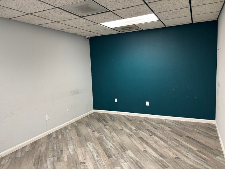 More Photos Of 4141 W Bethany Home Rd, Phoenix Medical For Sale