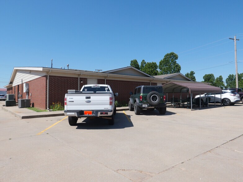 More Photos Of 1001 Petree Rd, Anadarko Office For Sale