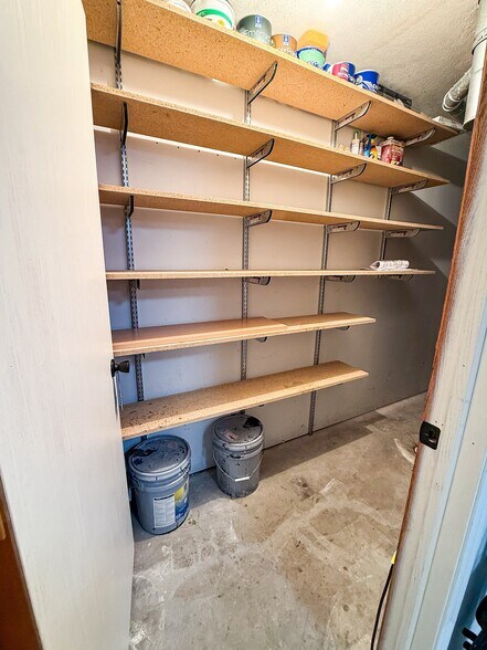 More Photos Of 138 3rd St, Underwood Freestanding For Sale