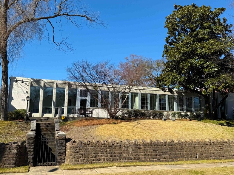More Photos Of 2918 Clairmont Ave S, Birmingham Medical For Sale