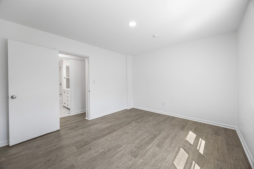 More Photos Of 5015 Forestmont Dr, Matthews Apartments For Sale