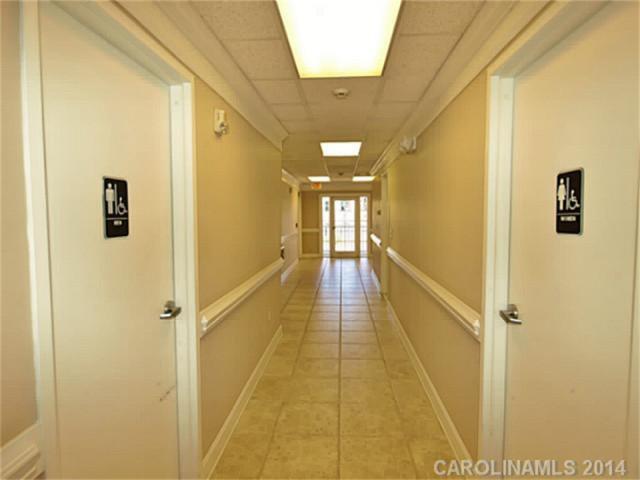 More Photos Of 18809 W Catawba Ave, Cornelius Medical For Lease