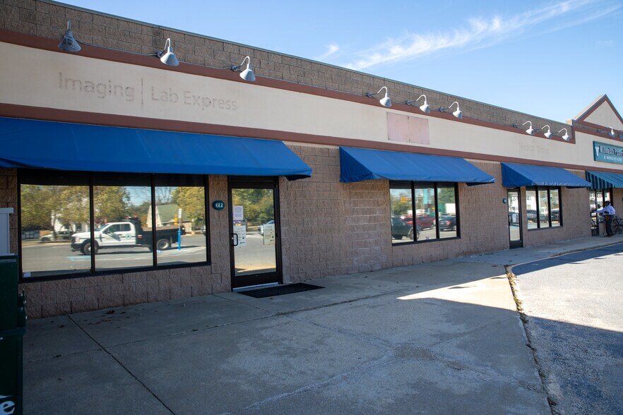 More Photos Of 610-632 Mulberry St, Milton General Retail For Lease