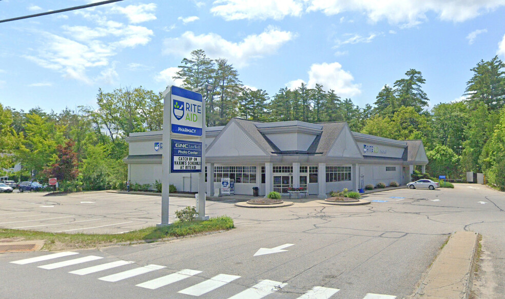 Primary Photo Of 951 Central St, Franklin Drugstore For Lease