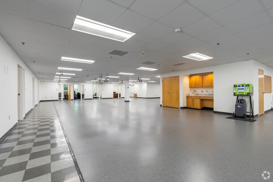More Photos Of 1200-1250 Eisenhower Pl, Ann Arbor Research And Development For Sale
