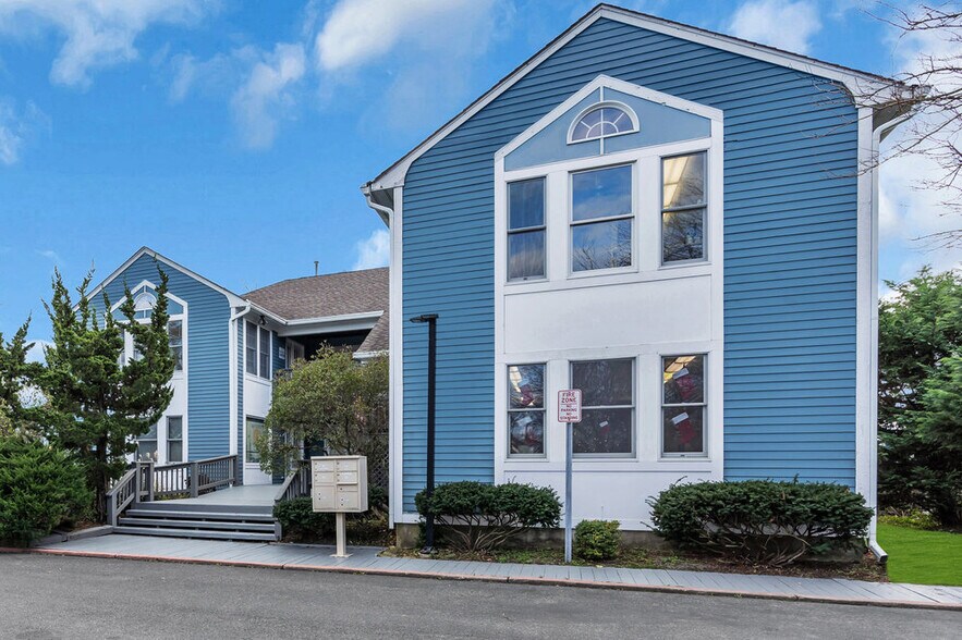 Primary Photo Of 1705 Bay Ave, Point Pleasant Office For Lease