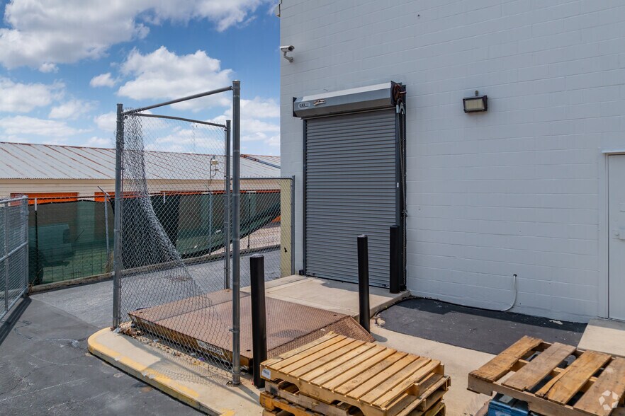 More Photos Of 1568 Austin Hwy, San Antonio Freestanding For Lease