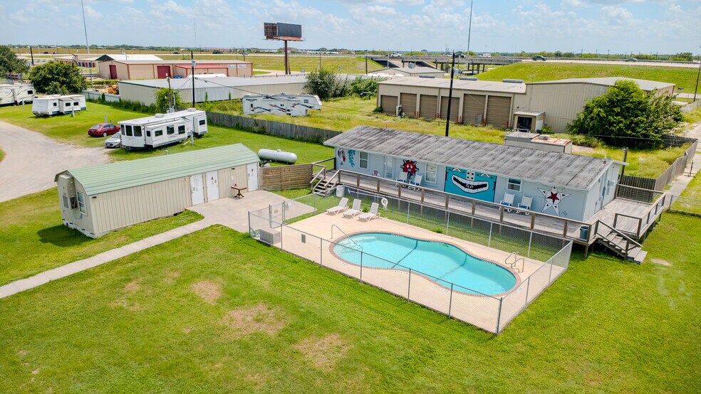 More Photos Of 10736 N Interstate Highway 37, Mathis Specialty For Sale