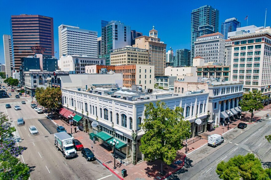 More Photos Of 901 4th Ave, San Diego Storefront Retail Office For Lease