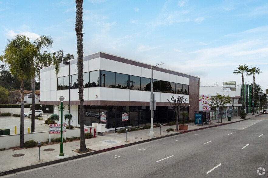 More Photos Of 17050 Ventura Blvd, Encino Office For Lease