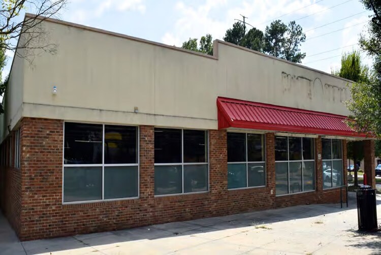 More Photos Of 2324 Cascade Rd SW, Atlanta Freestanding For Sale