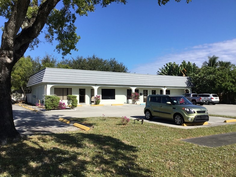 More Photos Of 449 NW 35th St, Boca Raton Loft Creative Space For Lease