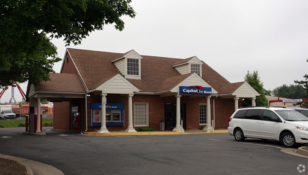 More Photos Of 4217-4251 John Marr Dr, Annandale Unknown For Lease