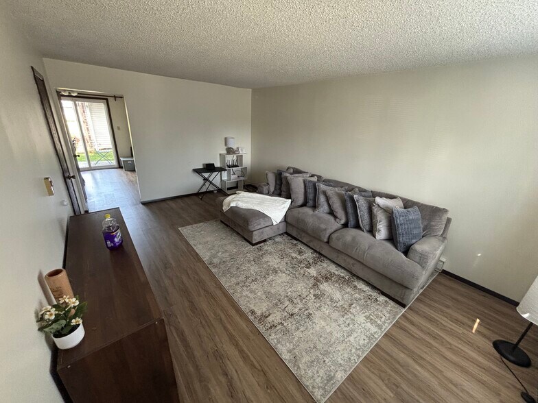 More Photos Of 261 Mohawk Dr, Bourbonnais Apartments For Sale