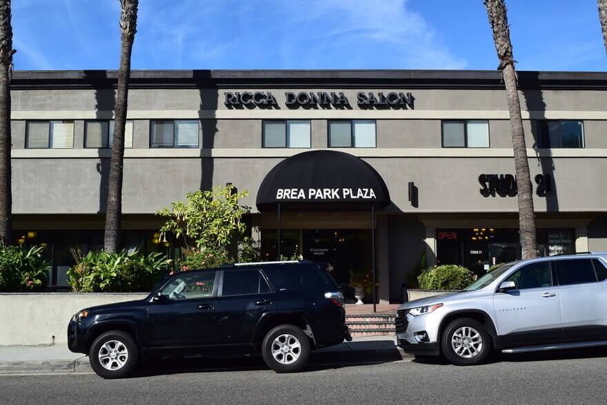 More Photos Of 405 S State College Blvd, Brea Storefront Retail Office For Sale