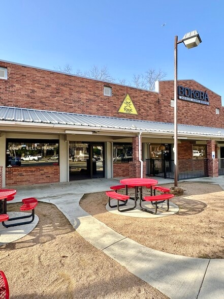 More Photos Of 3420-3440 N St Marys St, San Antonio Unknown For Lease